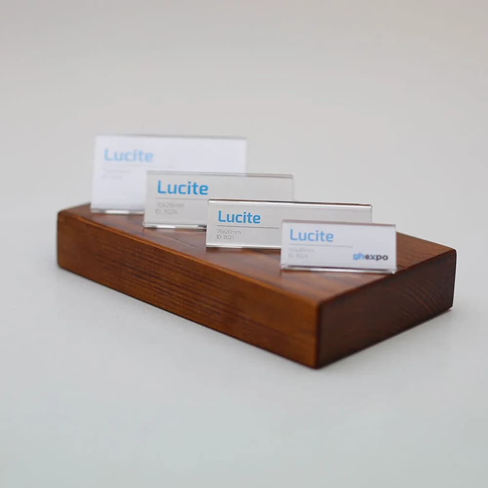 Magnetická jmenovka na oblečení Lucite